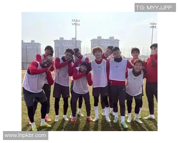 足球明星素质真的很差吗探讨他们的职业道德与社会责任感